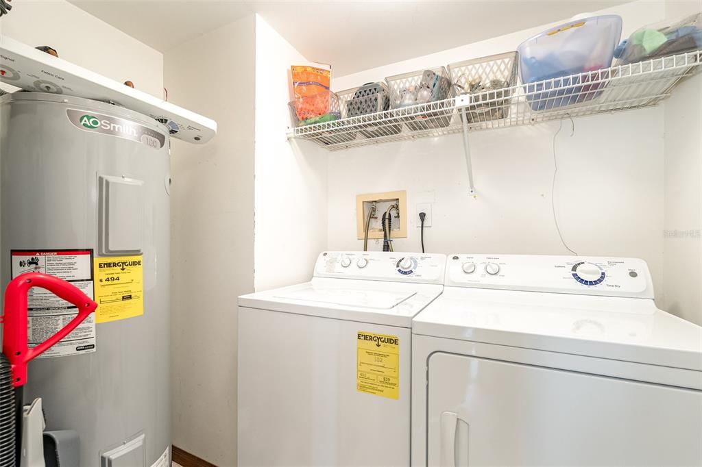 For Sale: $485,000 (2 beds, 2 baths, 1286 Square Feet)