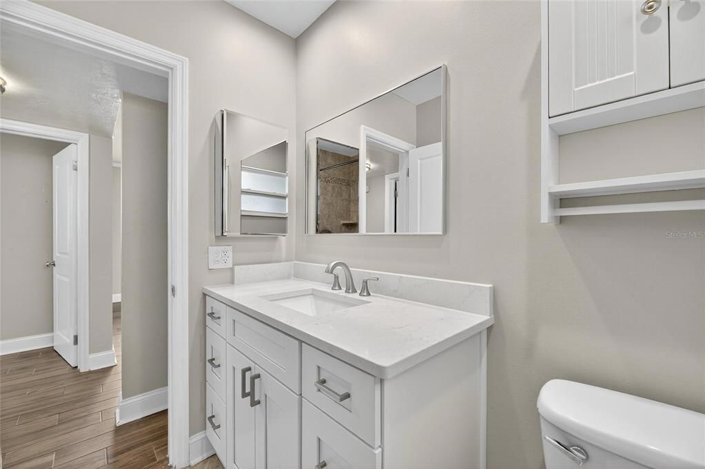 出租: $3,100 (3 贝兹, 2 浴室, 1268 平方英尺)