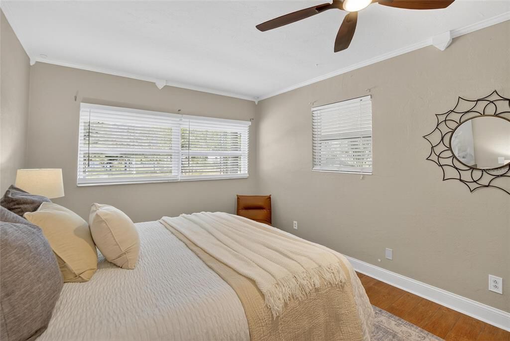 出租: $3,100 (3 贝兹, 2 浴室, 1268 平方英尺)