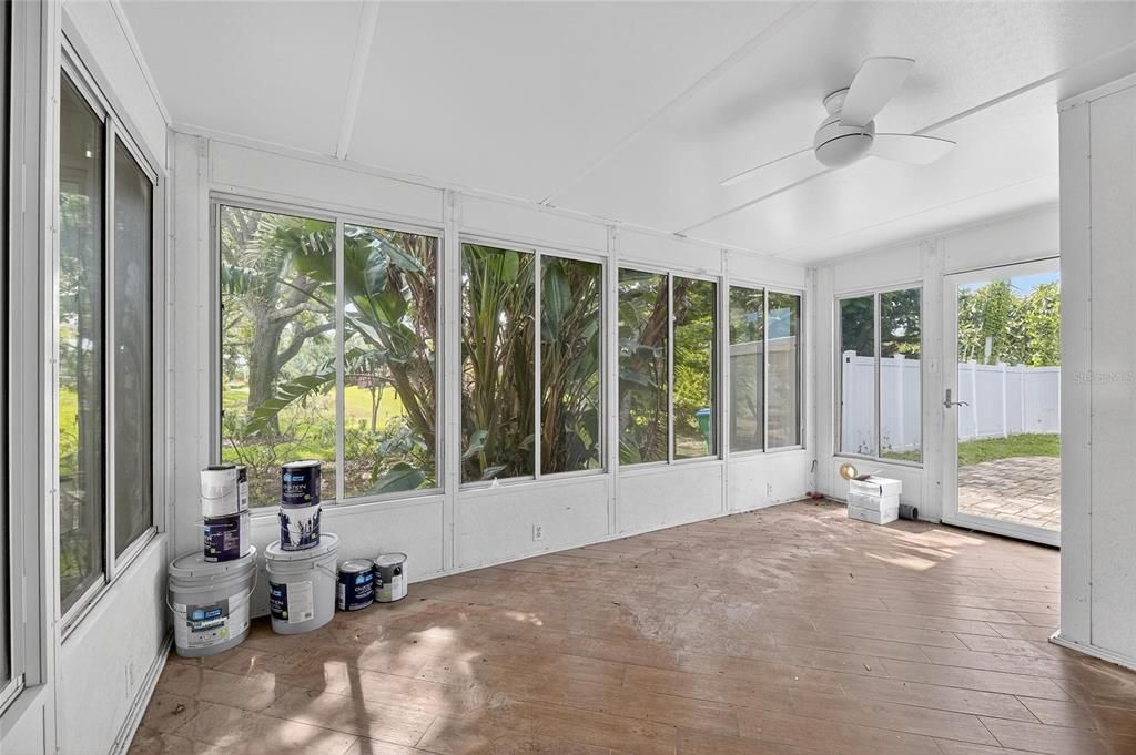 出租: $3,100 (3 贝兹, 2 浴室, 1268 平方英尺)