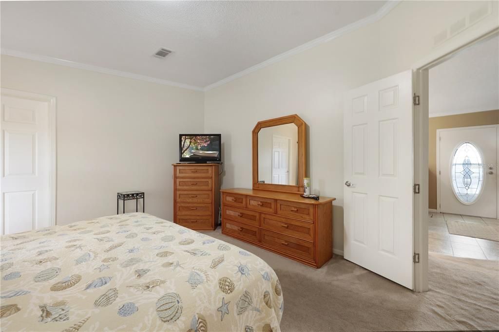 For Sale: $215,000 (3 beds, 2 baths, 1344 Square Feet)