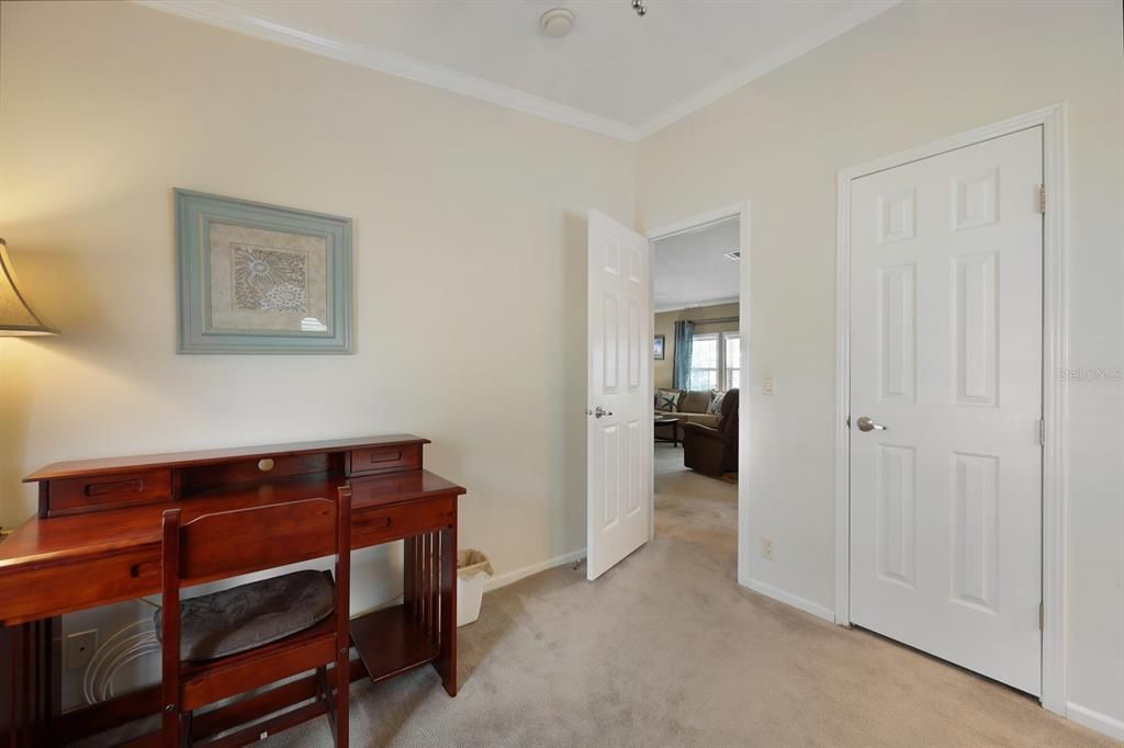 For Sale: $215,000 (3 beds, 2 baths, 1344 Square Feet)