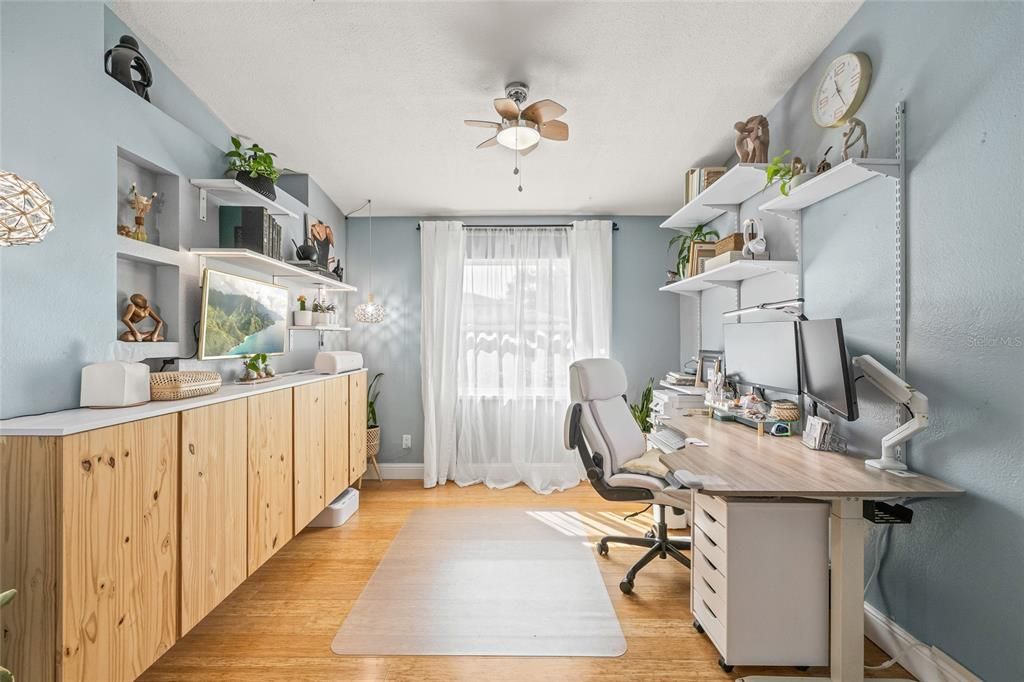 合同活跃: $549,500 (3 贝兹, 2 浴室, 1554 平方英尺)