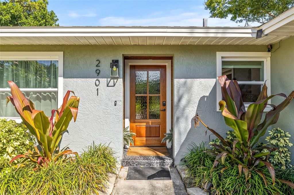 合同活跃: $549,500 (3 贝兹, 2 浴室, 1554 平方英尺)