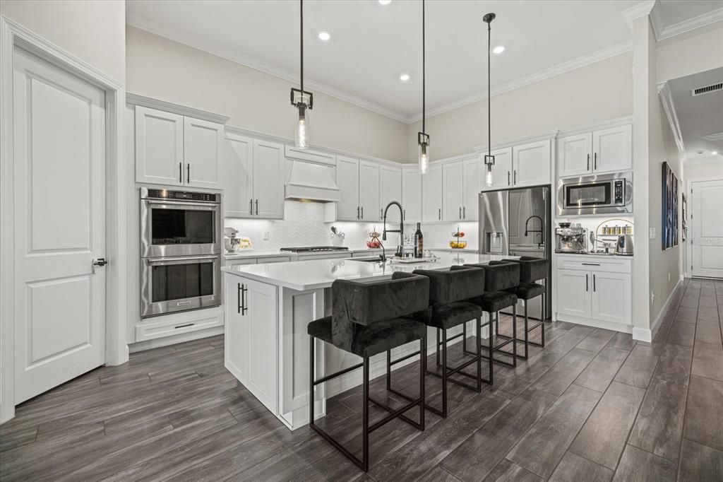 For Sale: $1,650,000 (4 beds, 4 baths, 3963 Square Feet)