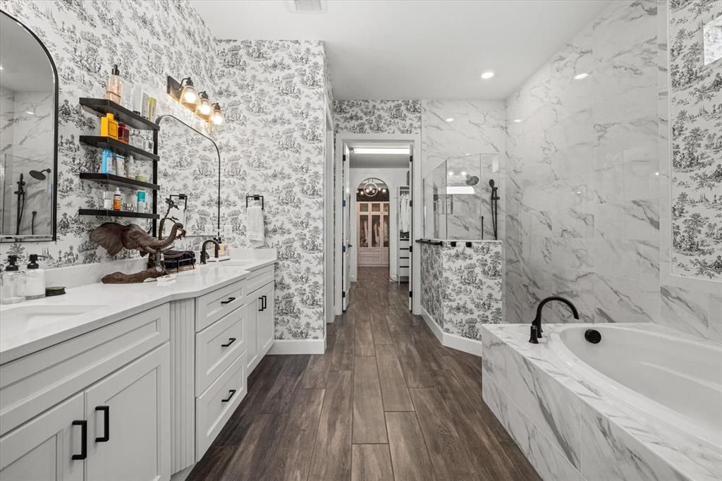 For Sale: $1,650,000 (4 beds, 4 baths, 3963 Square Feet)