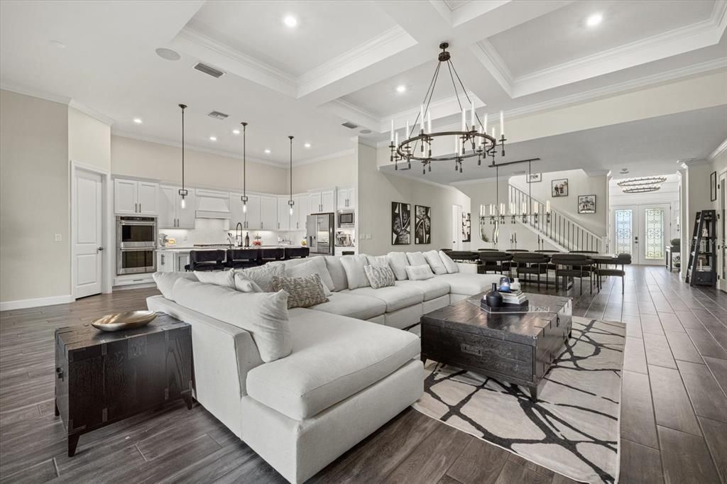 For Sale: $1,650,000 (4 beds, 4 baths, 3963 Square Feet)