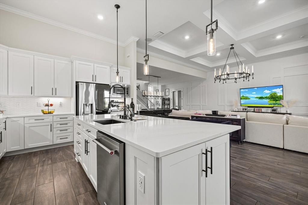 For Sale: $1,650,000 (4 beds, 4 baths, 3963 Square Feet)