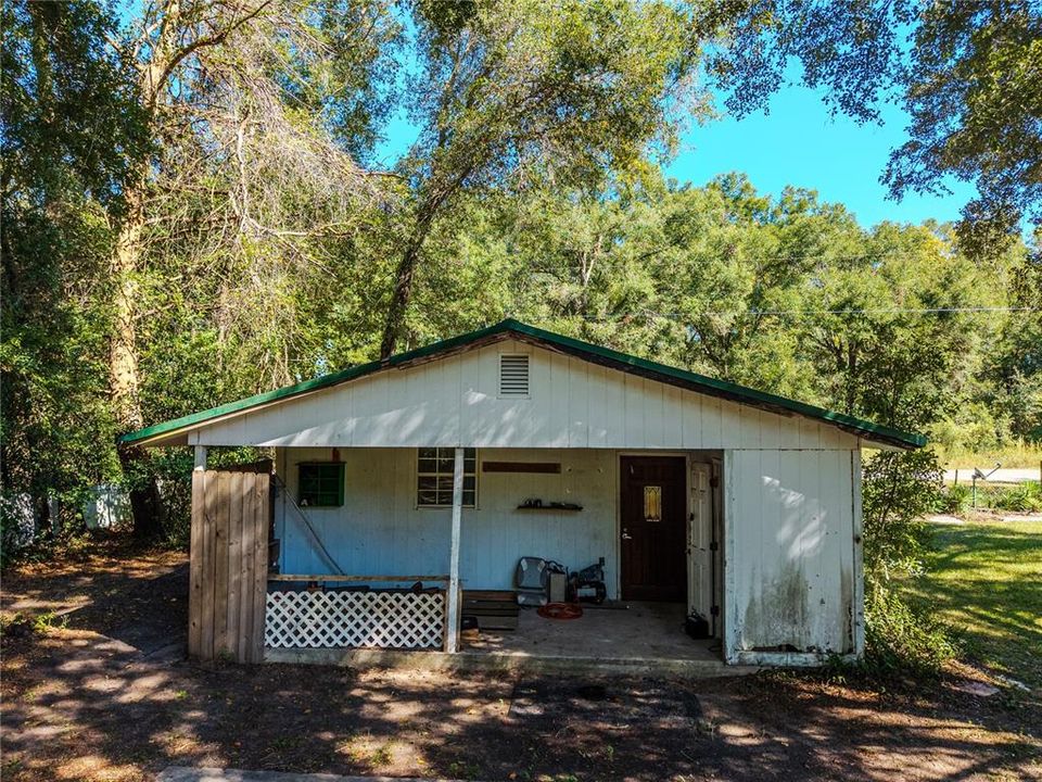 待售: $210,000 (3 贝兹, 2 浴室, 1280 平方英尺)