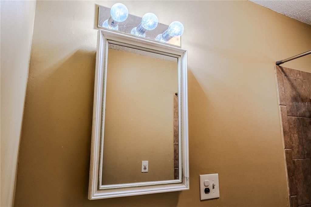 待售: $210,000 (3 贝兹, 2 浴室, 1280 平方英尺)