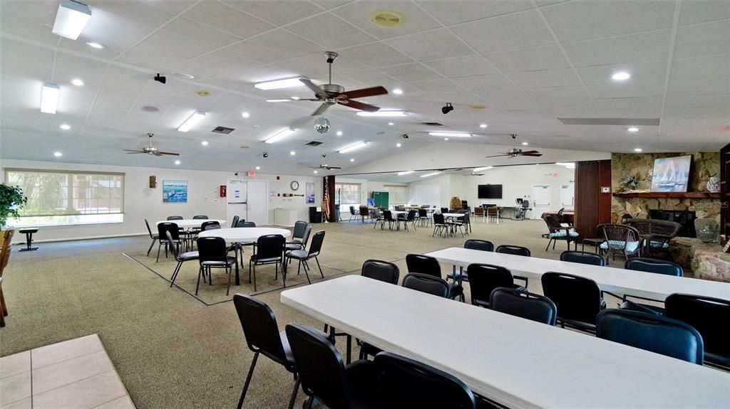 出租: $2,250 (2 贝兹, 2 浴室, 1291 平方英尺)