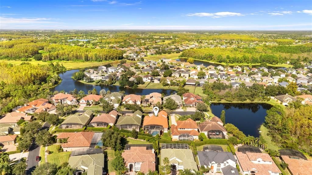 Под контрактом: $875,000 (5 спален, 5 ванн, 3277 Квадратных фут)