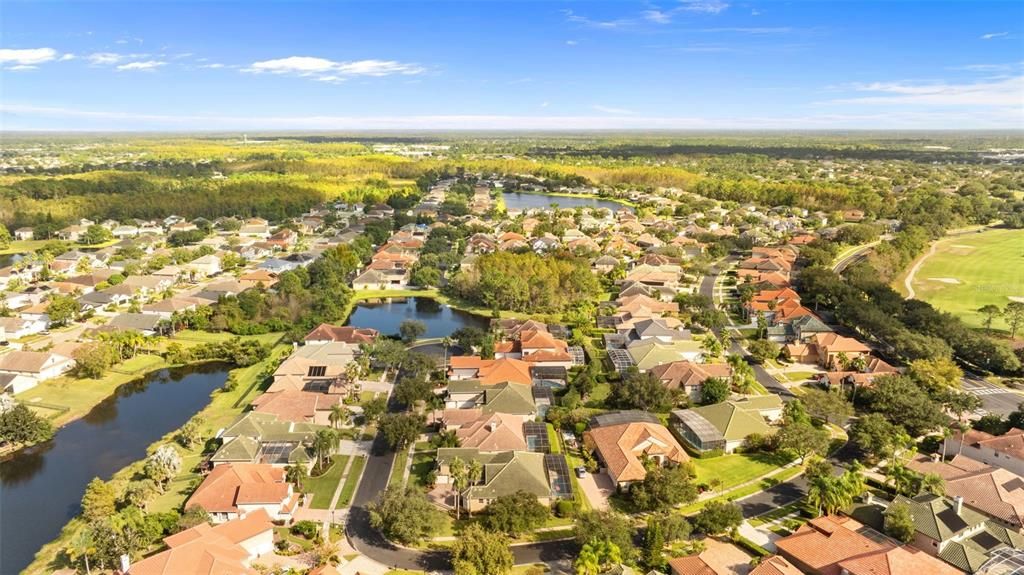 Под контрактом: $875,000 (5 спален, 5 ванн, 3277 Квадратных фут)