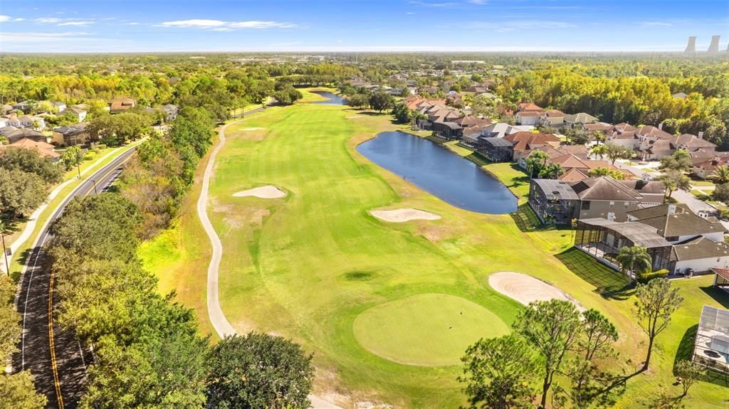 Под контрактом: $875,000 (5 спален, 5 ванн, 3277 Квадратных фут)