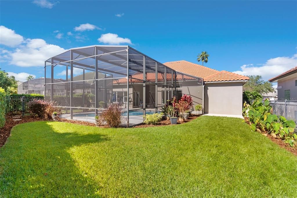 Под контрактом: $875,000 (5 спален, 5 ванн, 3277 Квадратных фут)