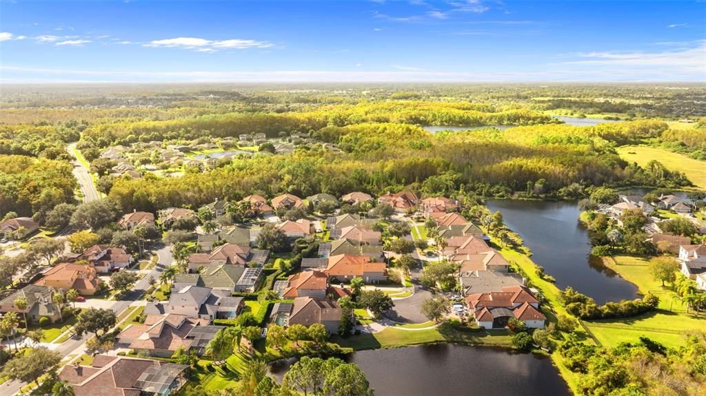 Под контрактом: $875,000 (5 спален, 5 ванн, 3277 Квадратных фут)