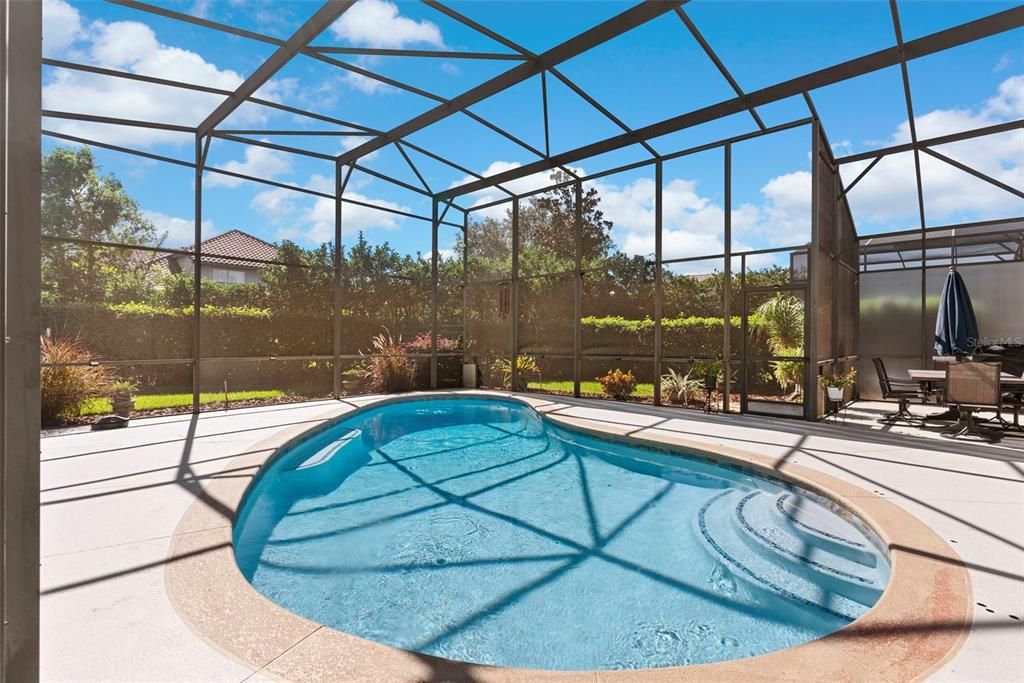 Под контрактом: $875,000 (5 спален, 5 ванн, 3277 Квадратных фут)