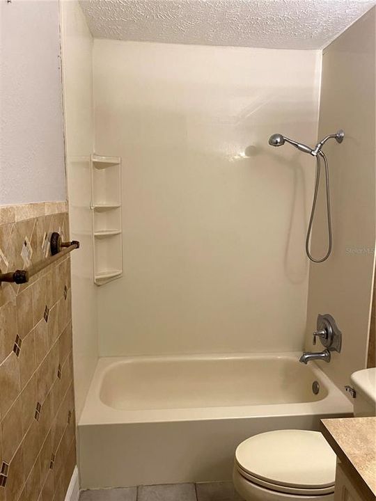 出租: $1,299 (2 贝兹, 2 浴室, 1010 平方英尺)