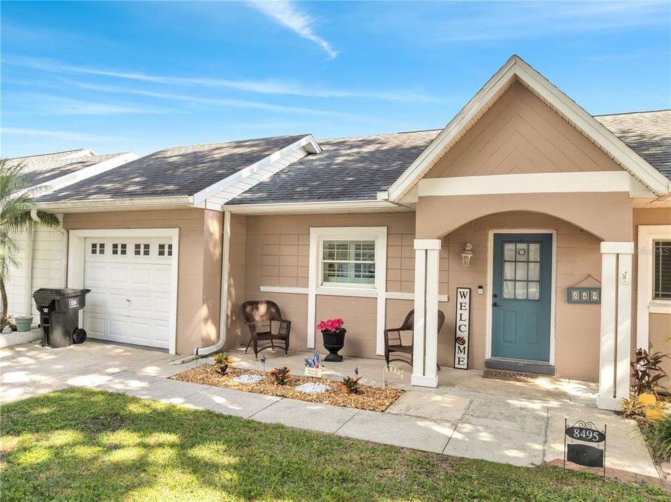 Activo con contrato: $390,000 (3 camas, 2 baños, 1431 Pies cuadrados)