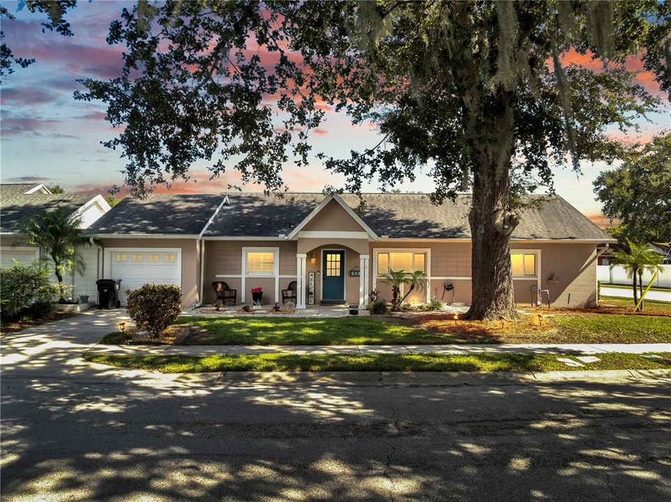 Activo con contrato: $390,000 (3 camas, 2 baños, 1431 Pies cuadrados)