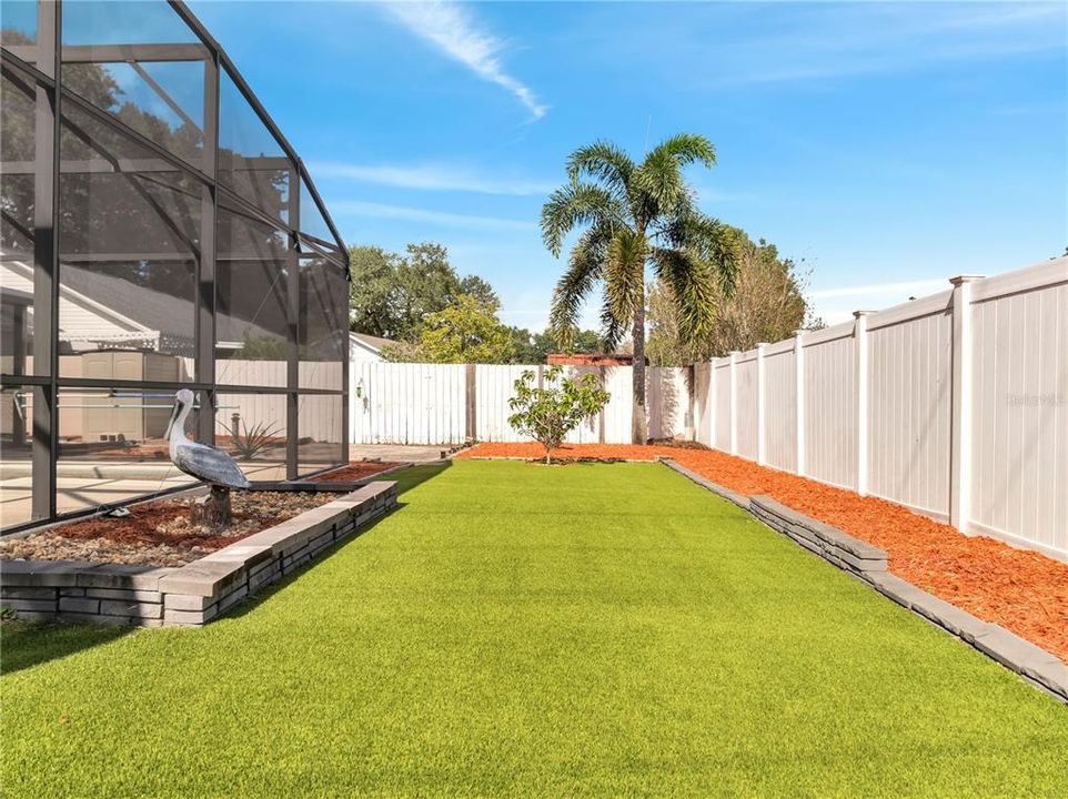 Activo con contrato: $390,000 (3 camas, 2 baños, 1431 Pies cuadrados)