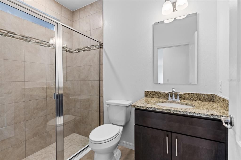 出租: $3,250 (6 贝兹, 4 浴室, 3147 平方英尺)