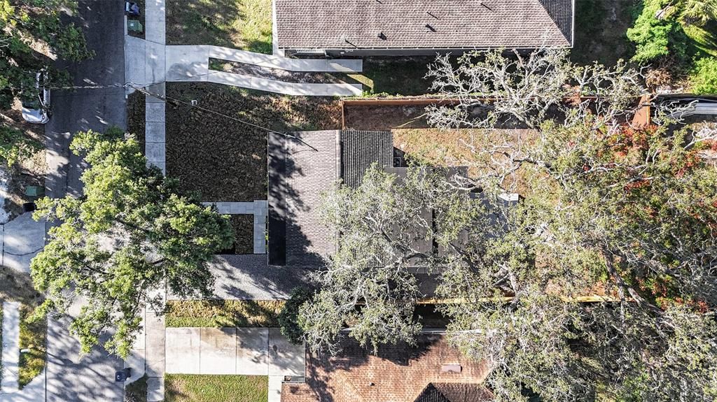 合同活跃: $285,000 (3 贝兹, 1 浴室, 991 平方英尺)