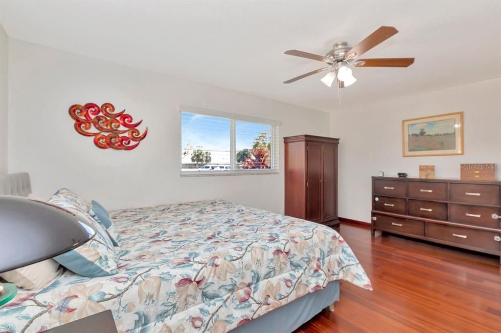 Active With Contract: $609,000 (3 beds, 2 baths, 1980 Square Feet)