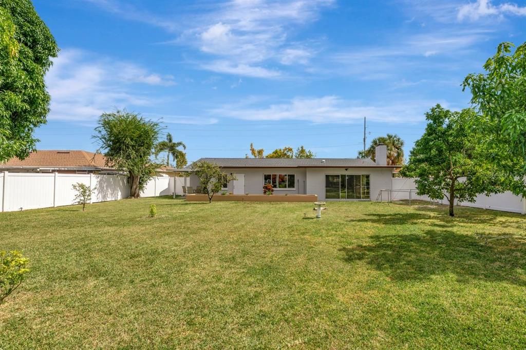 Active With Contract: $609,000 (3 beds, 2 baths, 1980 Square Feet)