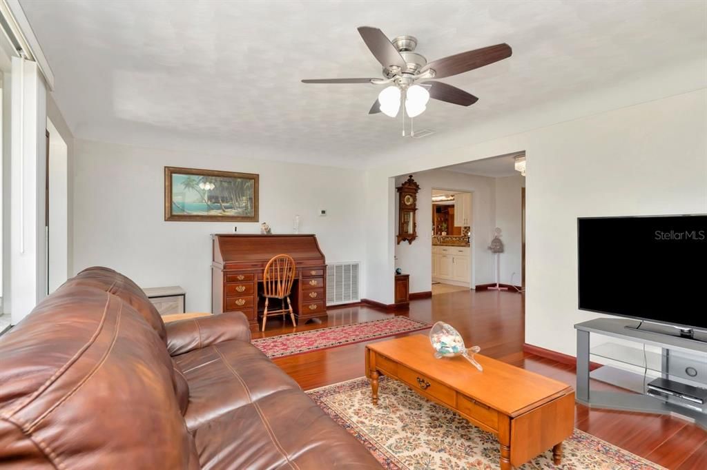 Active With Contract: $609,000 (3 beds, 2 baths, 1980 Square Feet)