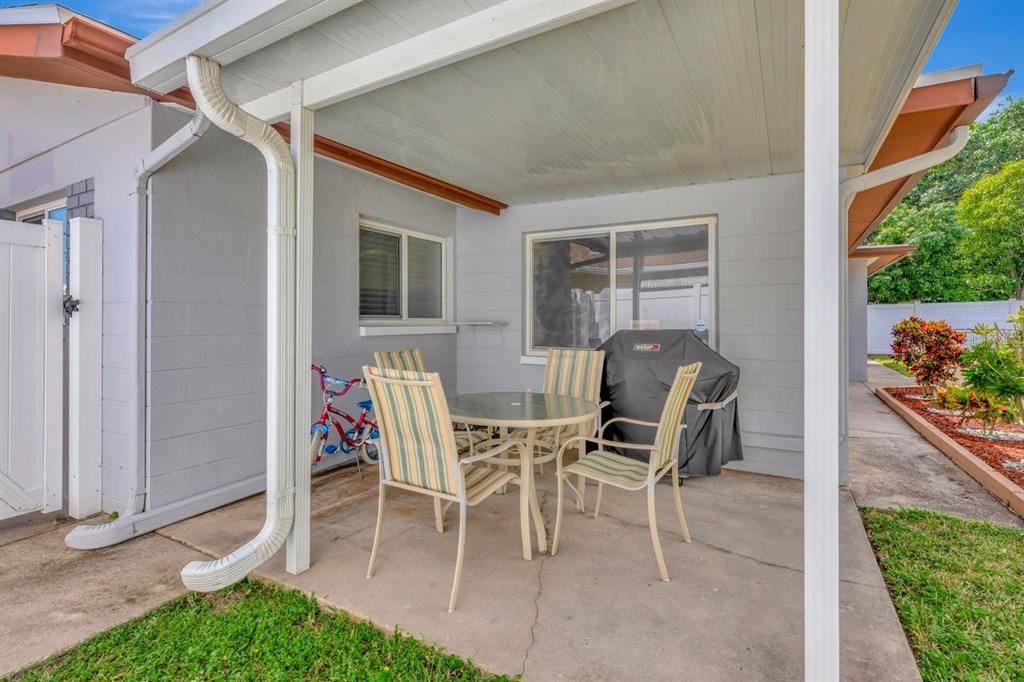 Active With Contract: $609,000 (3 beds, 2 baths, 1980 Square Feet)