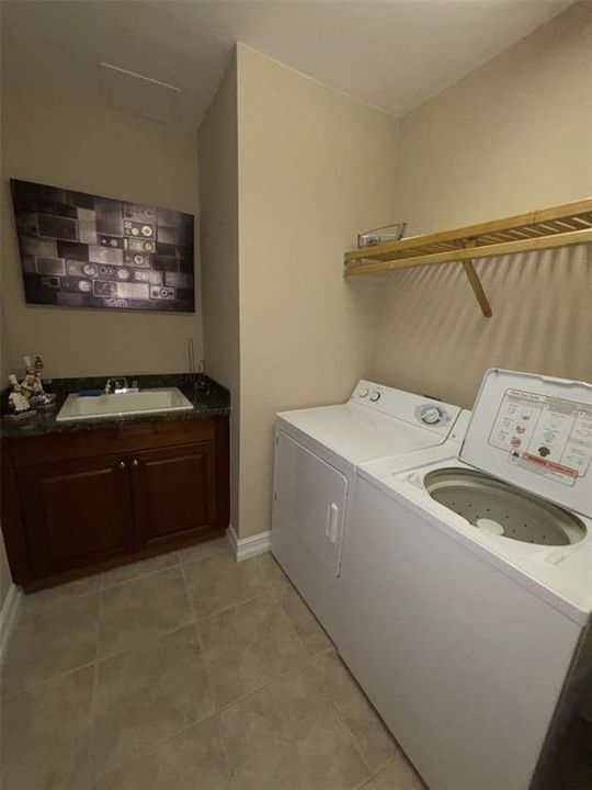 В аренду: $4,500 (3 спален, 3 ванн, 2338 Квадратных фут)