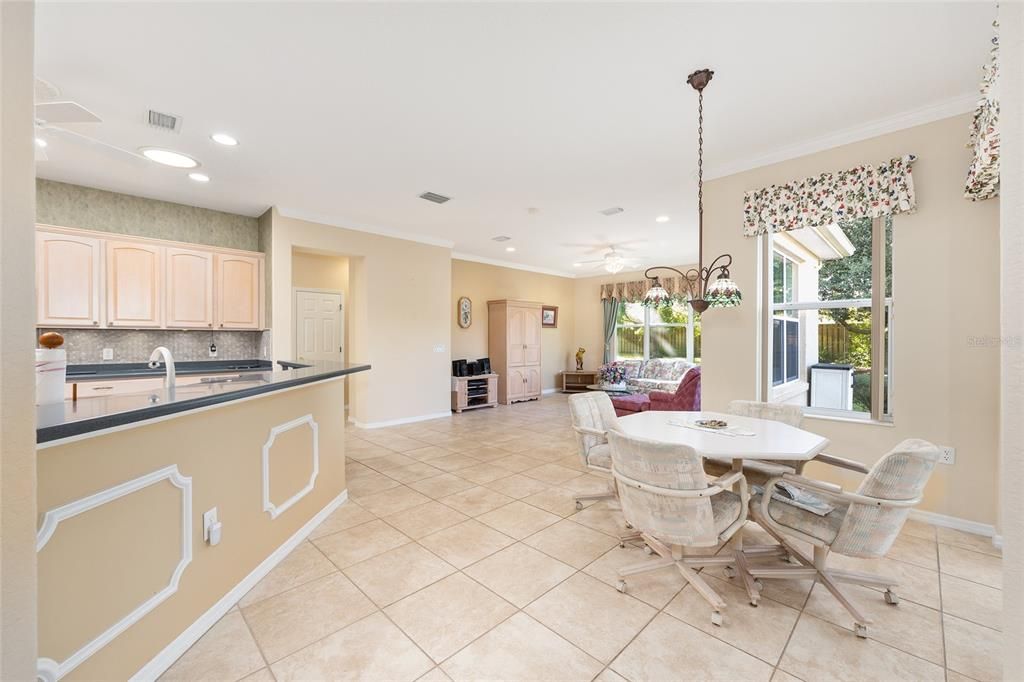 待售: $444,900 (3 贝兹, 2 浴室, 2419 平方英尺)