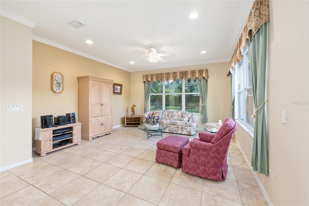 待售: $444,900 (3 贝兹, 2 浴室, 2419 平方英尺)