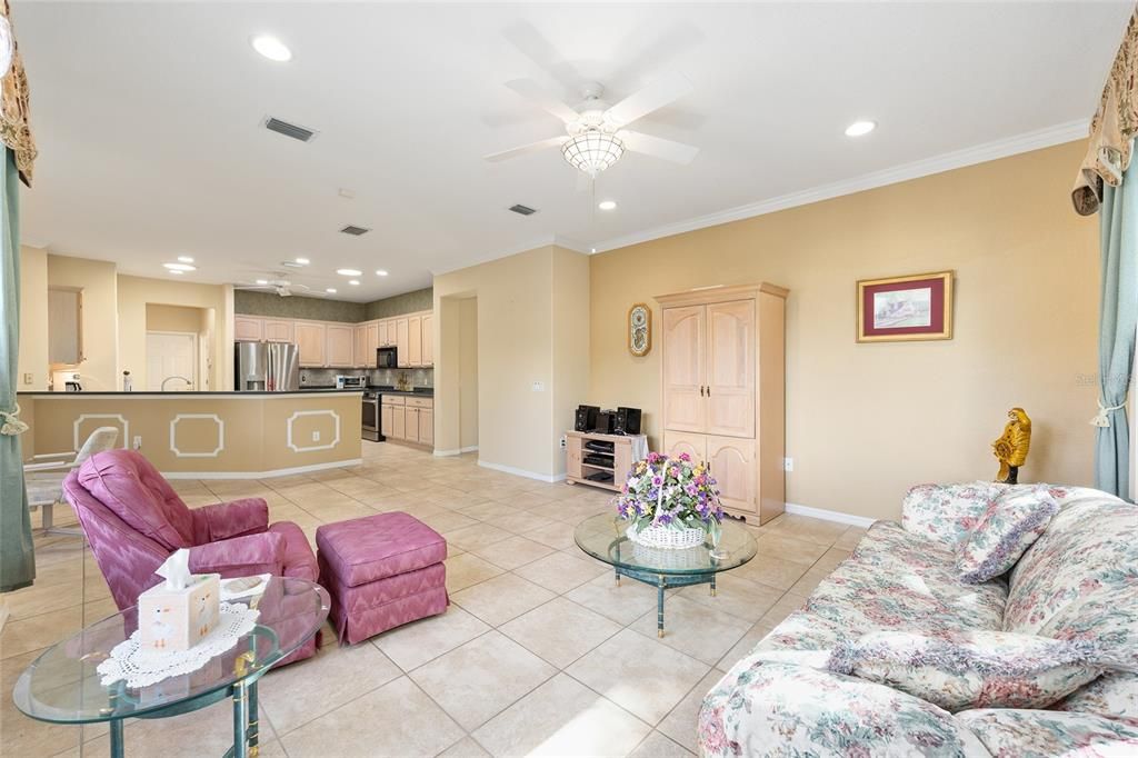 待售: $444,900 (3 贝兹, 2 浴室, 2419 平方英尺)