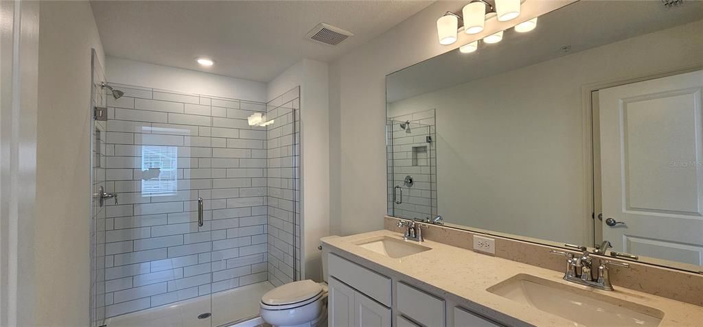 For Rent: $2,795 (3 beds, 2 baths, 1683 Square Feet)