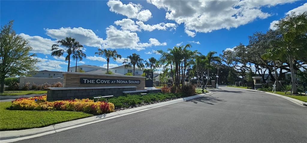 For Rent: $2,795 (3 beds, 2 baths, 1683 Square Feet)