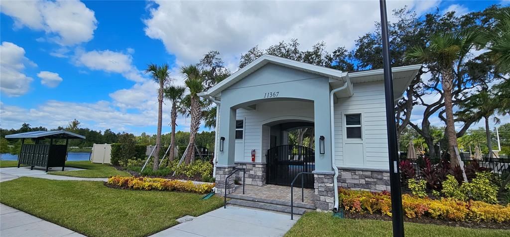 For Rent: $2,795 (3 beds, 2 baths, 1683 Square Feet)