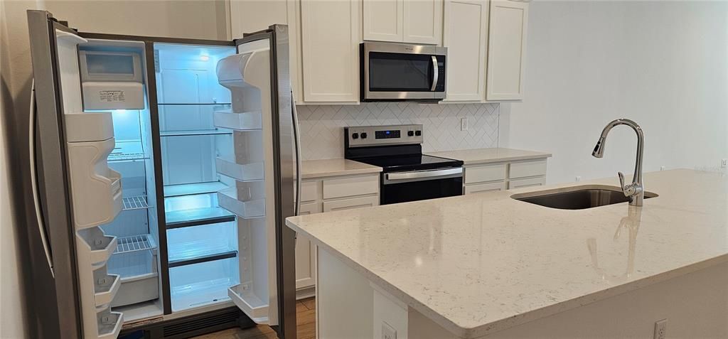 For Rent: $2,795 (3 beds, 2 baths, 1683 Square Feet)