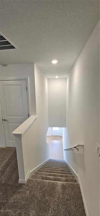 For Rent: $2,795 (3 beds, 2 baths, 1683 Square Feet)