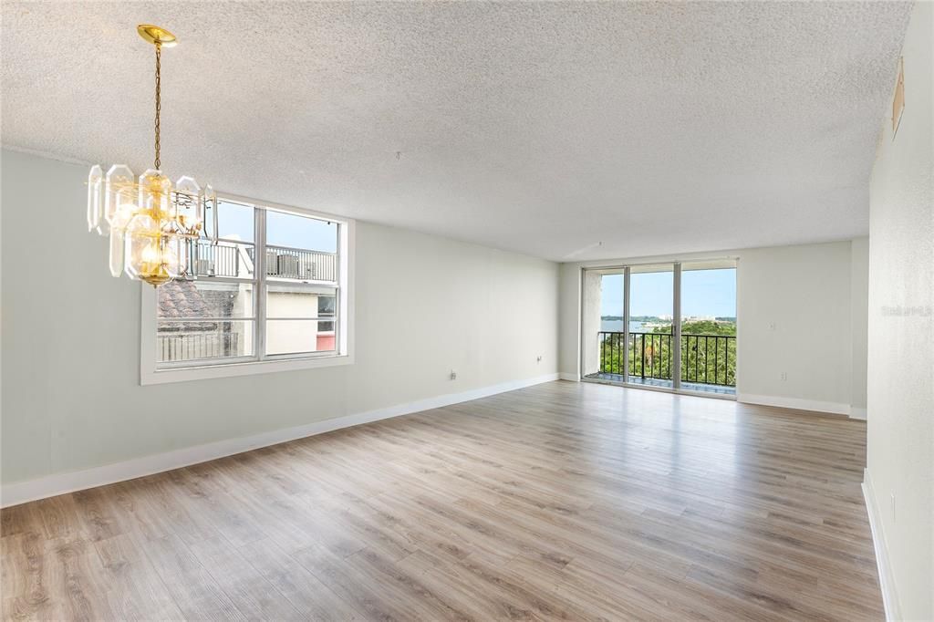 В аренду: $2,300 (2 спален, 2 ванн, 1545 Квадратных фут)