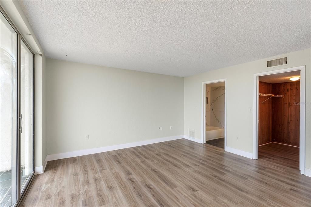 В аренду: $2,300 (2 спален, 2 ванн, 1545 Квадратных фут)