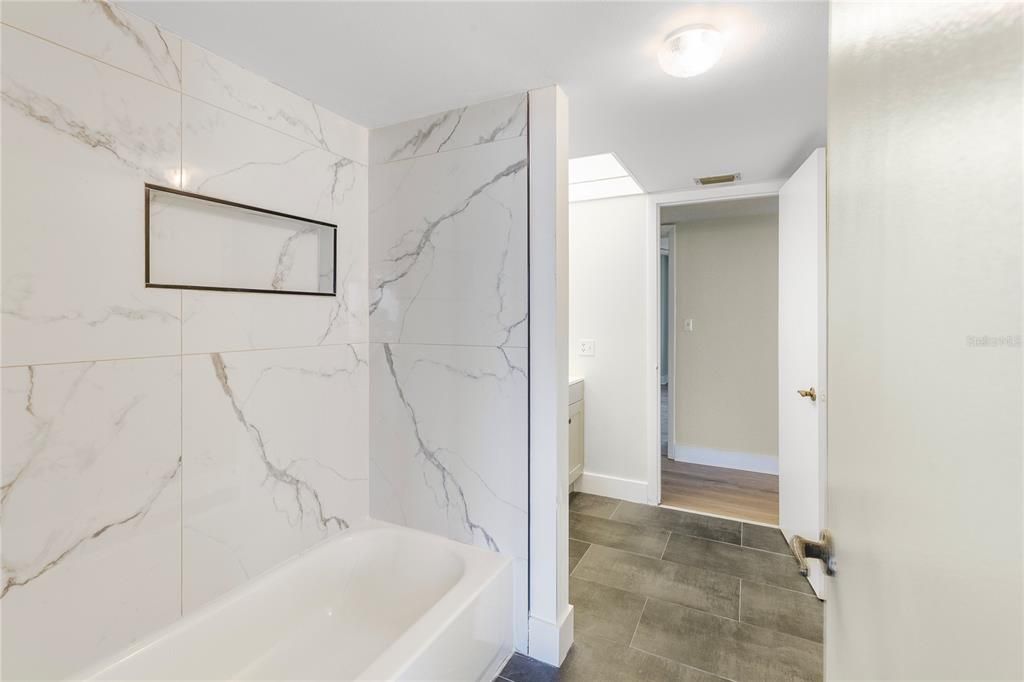 В аренду: $2,300 (2 спален, 2 ванн, 1545 Квадратных фут)