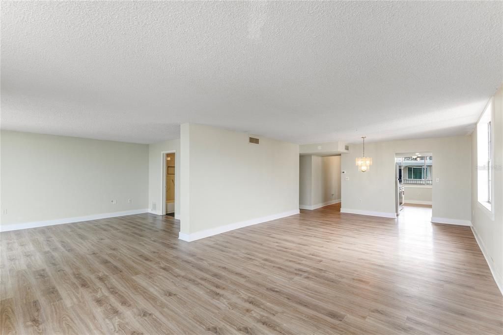 В аренду: $2,300 (2 спален, 2 ванн, 1545 Квадратных фут)