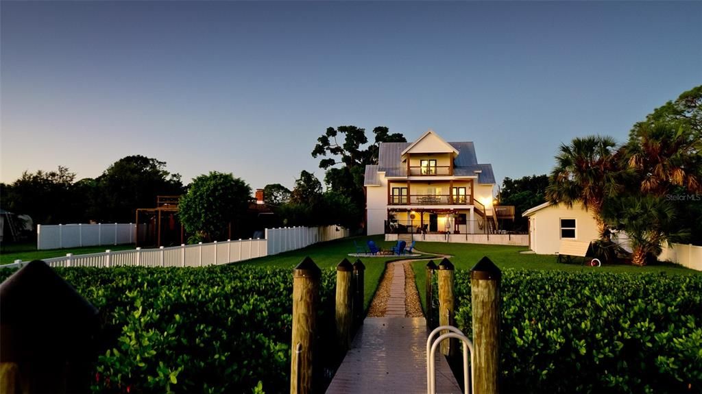 待售: $1,350,000 (3 贝兹, 2 浴室, 2496 平方英尺)