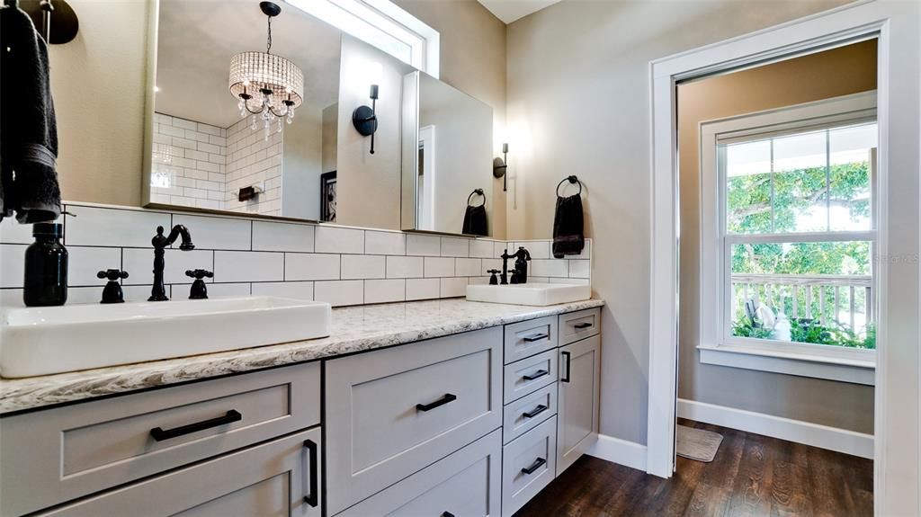 待售: $1,350,000 (3 贝兹, 2 浴室, 2496 平方英尺)