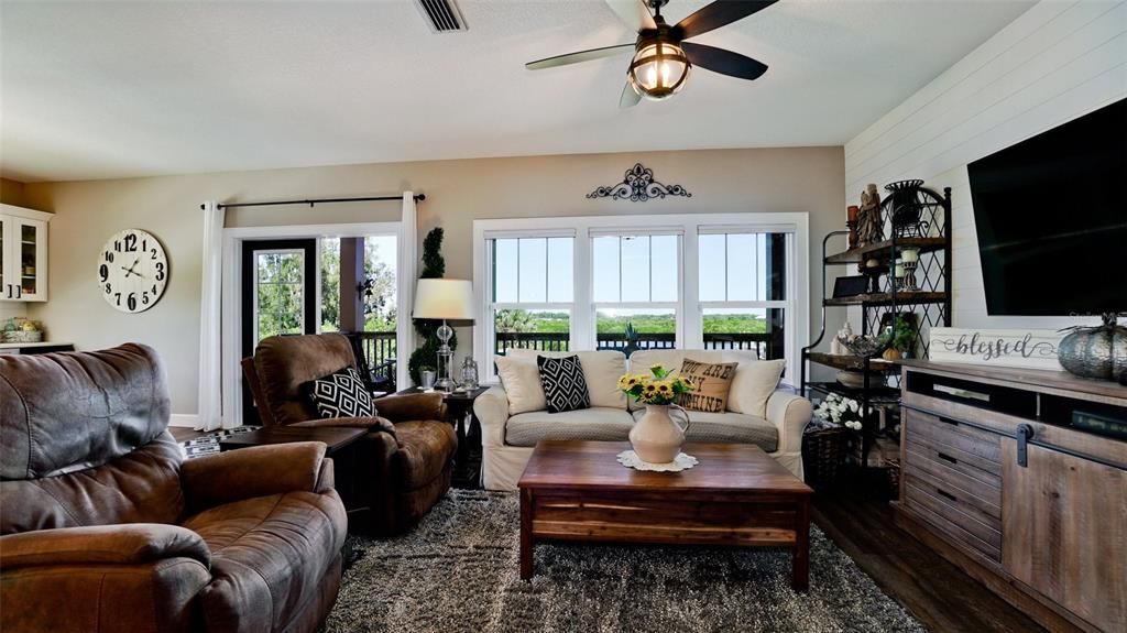 待售: $1,350,000 (3 贝兹, 2 浴室, 2496 平方英尺)