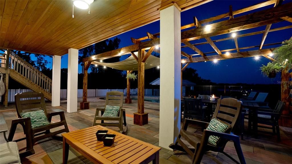 待售: $1,350,000 (3 贝兹, 2 浴室, 2496 平方英尺)