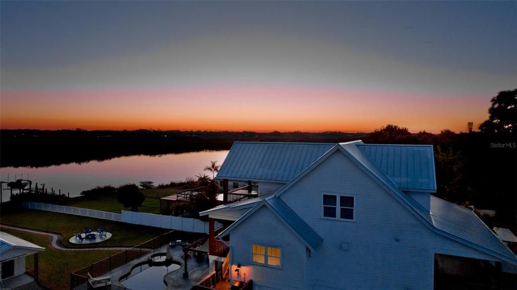 待售: $1,350,000 (3 贝兹, 2 浴室, 2496 平方英尺)