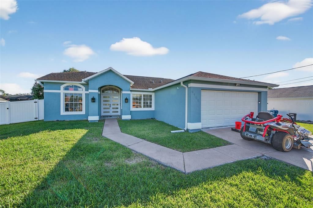 Activo con contrato: $400,000 (3 camas, 2 baños, 1461 Pies cuadrados)